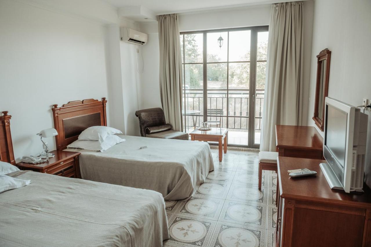 The Cliff Beach Apartments Obzor Eksteriør billede