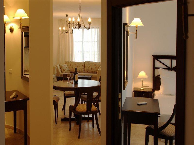 The Cliff Beach Apartments Obzor Eksteriør billede